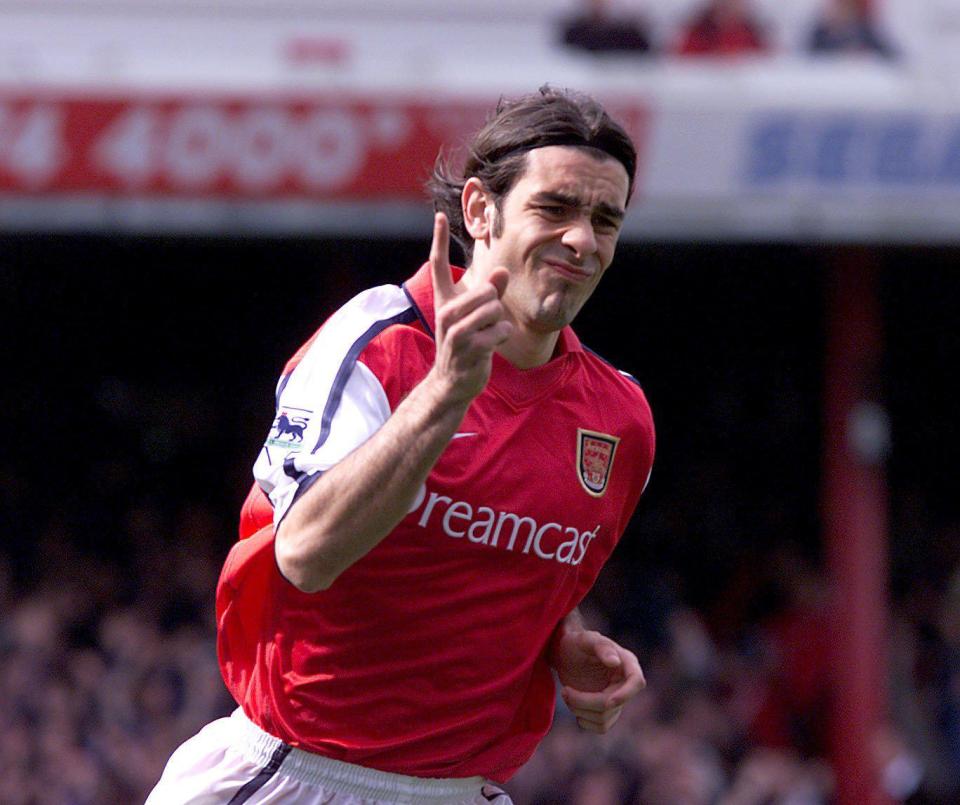  Robert Pires and co set the Premier League winning streak record in their 2001/2002 season