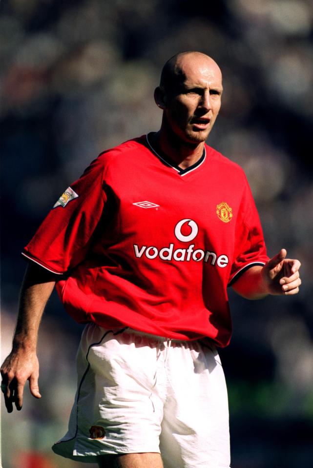  Stam in action for Manchester United