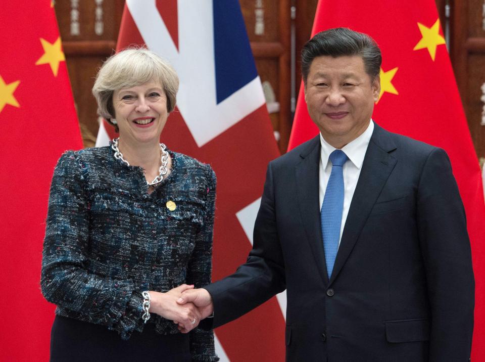  PM Theresa May with Xi Jinping