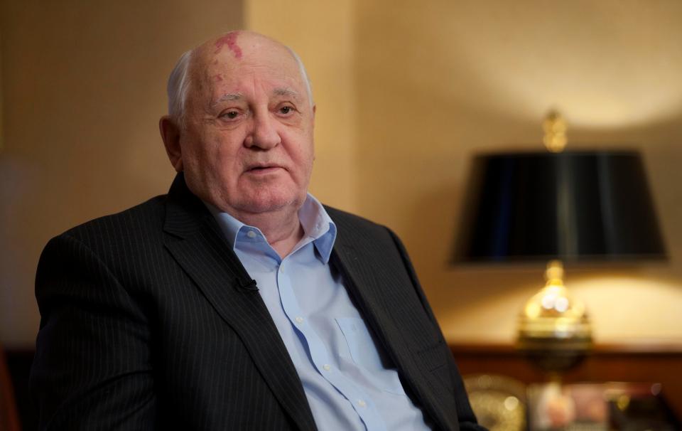  Mikhail Gorbachev fears "the nuclear threat" is now all too real