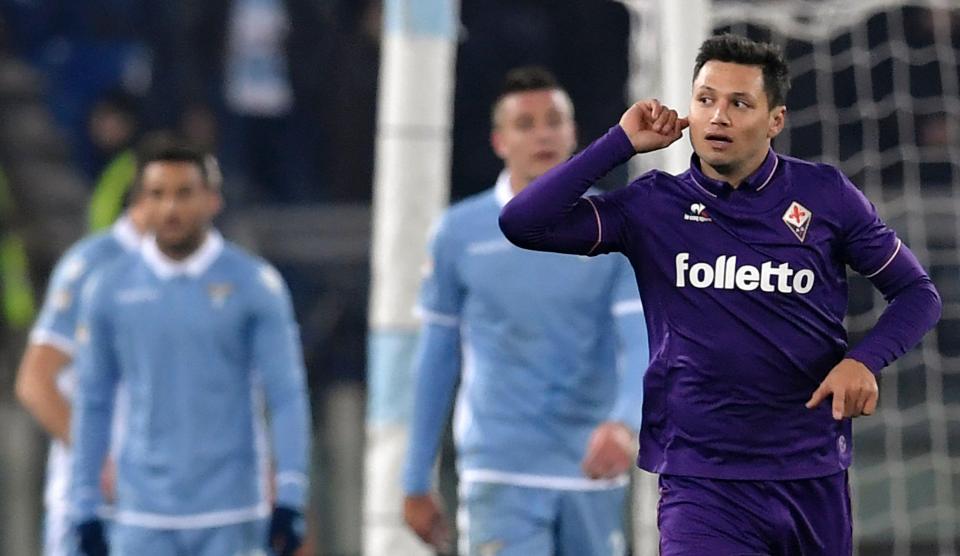  Mauro Zarate has moved to Premier League side Watford from Italian club Fiorentina