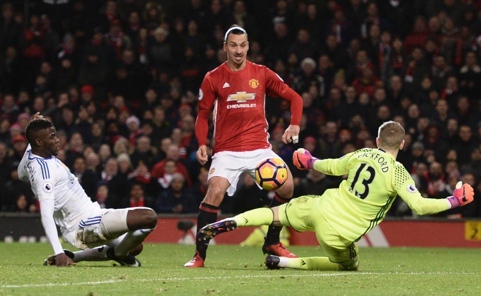  Jordan Pickford impressed against Manchester United but could not Zlatan Ibrahimovic