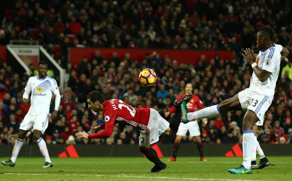  Henrikh Mkhitaryan scored a similarly brilliant goal for Manchester United against Sunderland