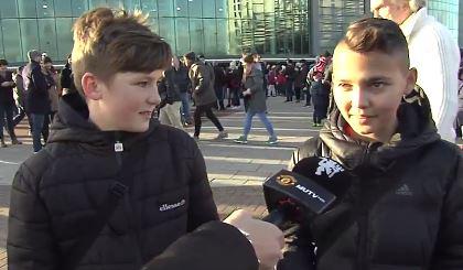  Two young supporters remember when Man United used to win the league all the time