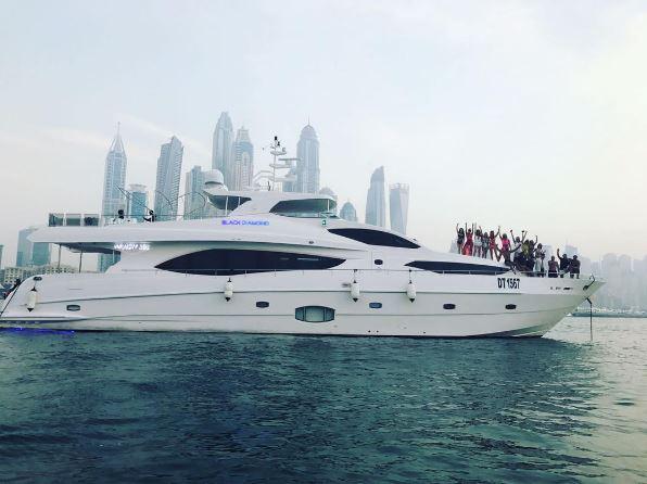  Kate was on board a luxury yacht with pals in Dubai