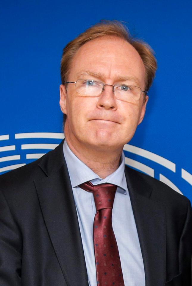  Sir Ivan Rogers has been attacked by Brexiteers after resigning his role as ambassador