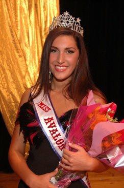  Jeanemarie competed in beauty pageants during her teens and won Miss Avalog Park Teen USA