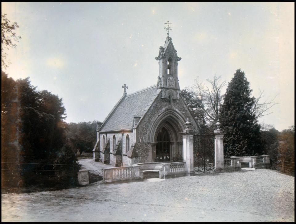  Highclere Castle has a small chapel in the grounds where George Herbert, fifth Earl of Carnarvon, and his wife Almina Herbert would go and pray