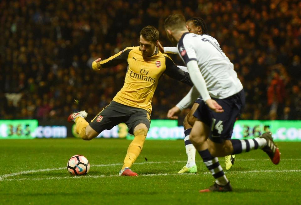  Aaron Ramsey gave Arsenal hope with a goal less than a minute after half-time