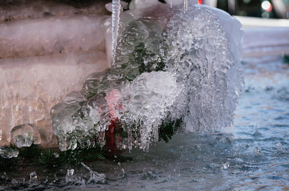  A fountain in Piazza Mazzini, Rome begins to freeze over during sub-zero temperatures