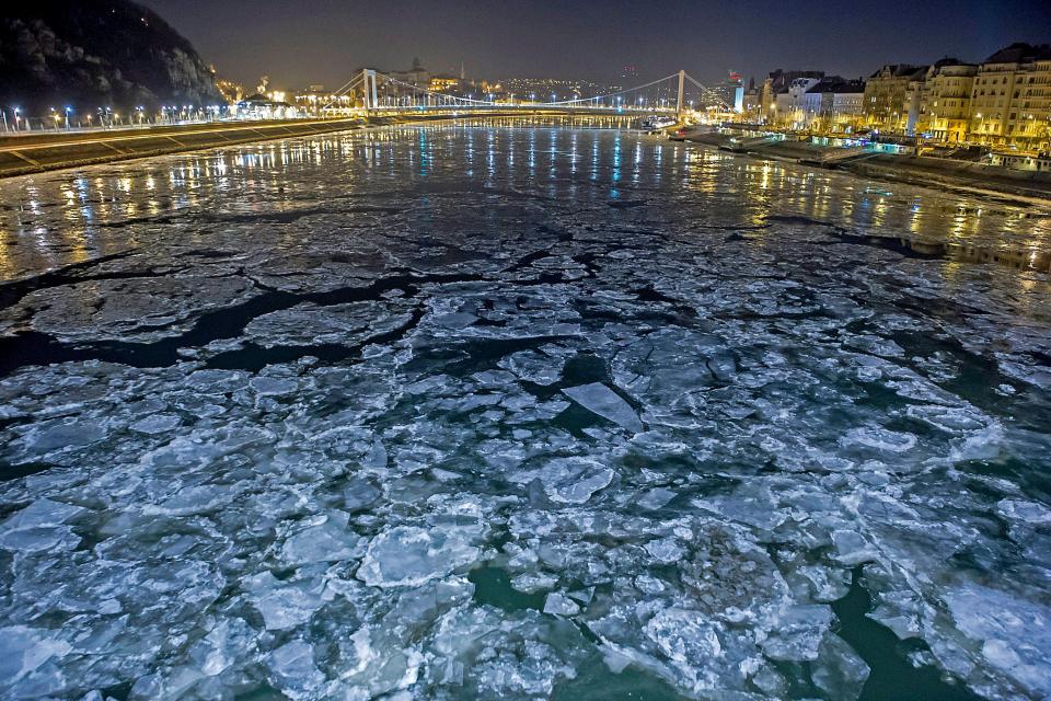  Temperatures have plummeted in historic Budapest, leading to the river Danube freezing over