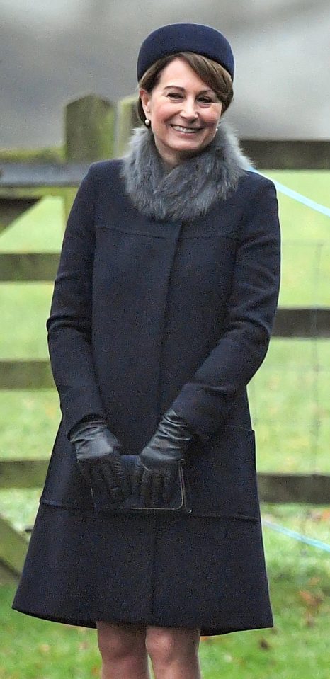  Carole Middleton looked elegant in grey at church