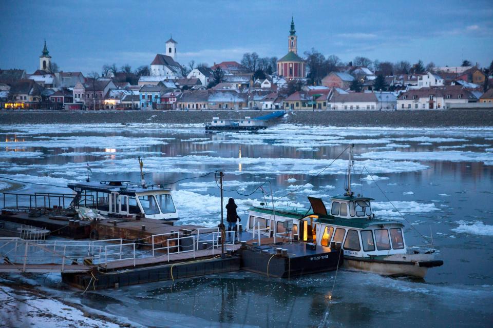  The frozen Danube in Budapest created a picturesque scene