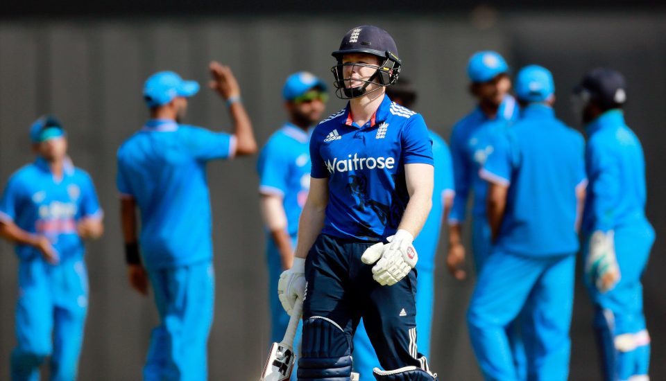  Eoin Morgan flopped in the two warm-up games after returning to the fold