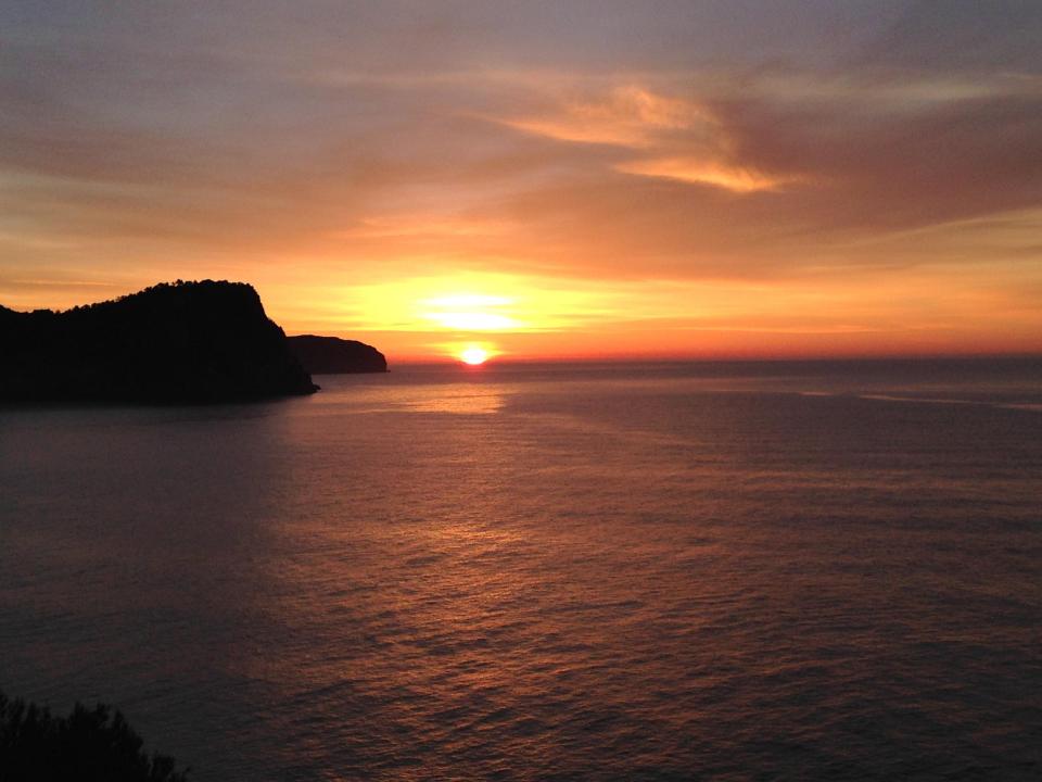  Holidaymakers can enjoy the stunning sunsets seen from the mansion