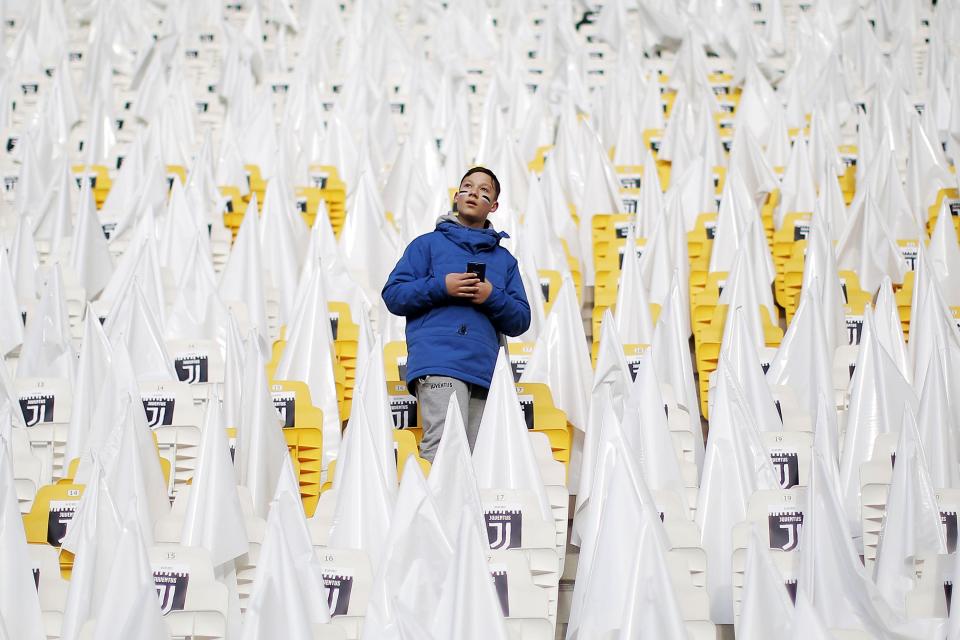  Flags bearing Juventus' new logo were draped on all the seats before kick-off