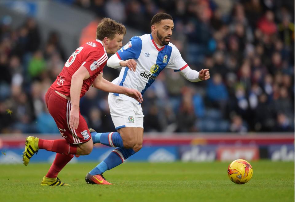  Blackburn Rovers' Liam Feeney in action with Birmingham City's Stephen Gleeson