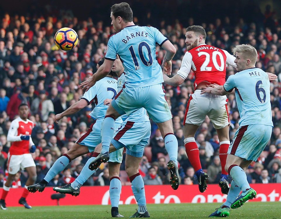  Lucky charm Mustafi Shkodran heads Arsenal in front against Burnley