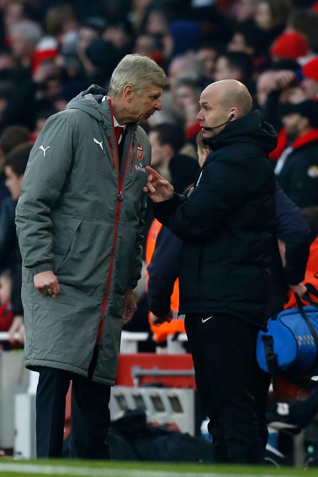  Arsene Wenger has already apologised for pushing fourth official Anthony Taylor