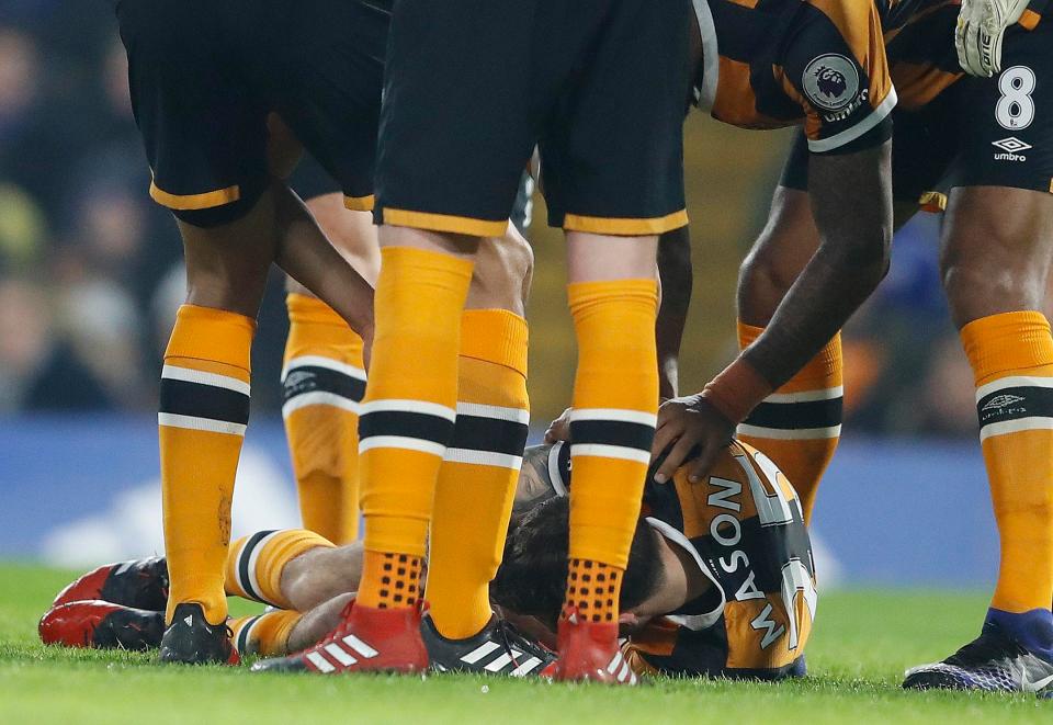  Ryan Mason was forced off with a head injury