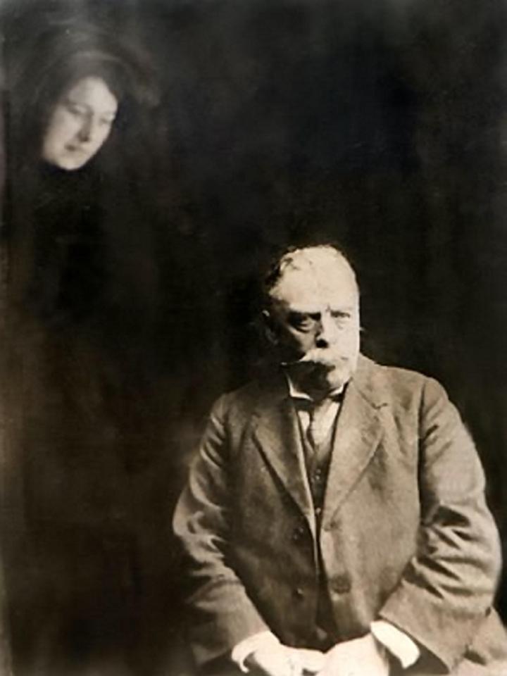  The spooky figure appeared in a restored family photograph  and is believed to be the late wife of the subject