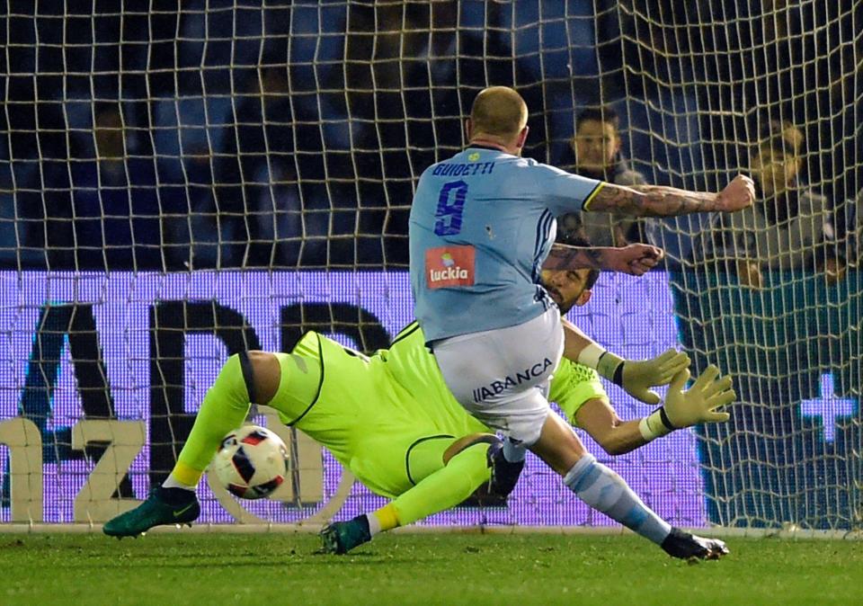  John Guidetti's strike rebounded off Kiko Casilla and in off Danilo