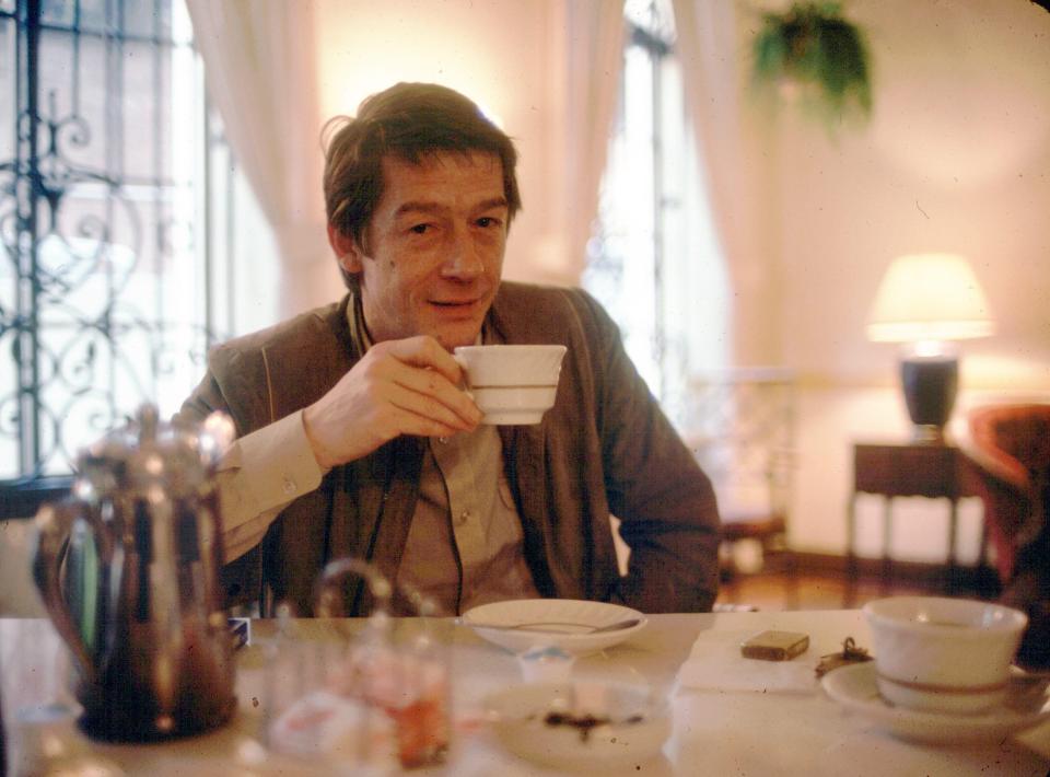  John having breakfast in Hollywood in 1985