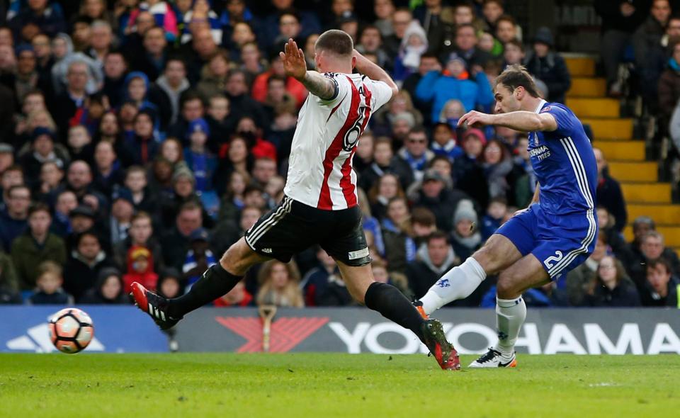  Branislav Ivanovic thunders home from Pedro's pass to make it 3-0