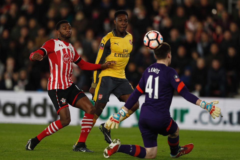  Danny Welbeck scored a brace against Southampton in the FA Cup and the first one was a peach