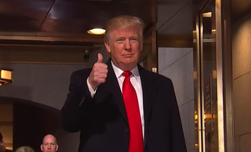  Donald Trump gave a thumbs up as he arrived at the podium