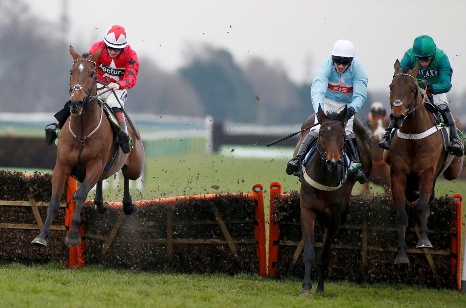  Clyne (centre) proved himself better than a handicapper when second to The New One (left) on his last start