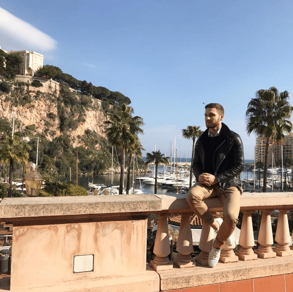  Defender Shkodran Mustafi opted to pay a visit to Monaco