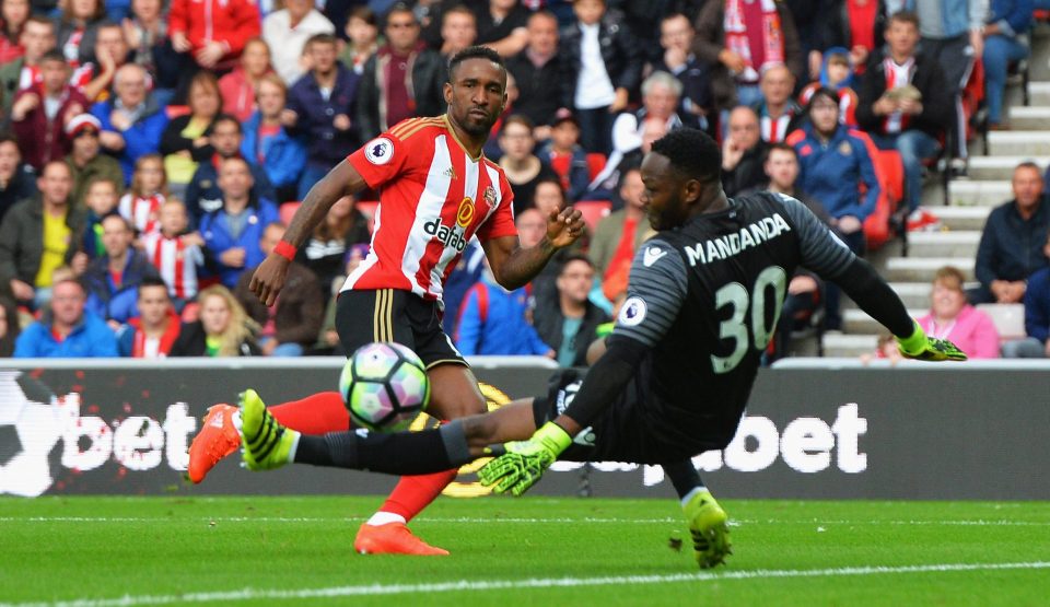  Sunderland stuck four past Mandanda and Palace in a shocking defeat