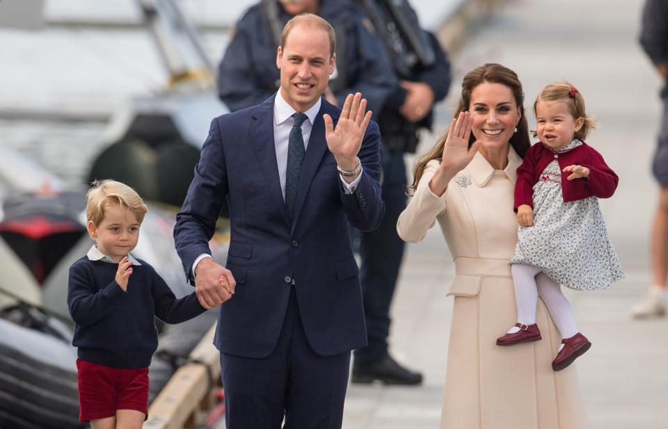  Kate Middleton suffered from severe morning sickness during both her pregnancies