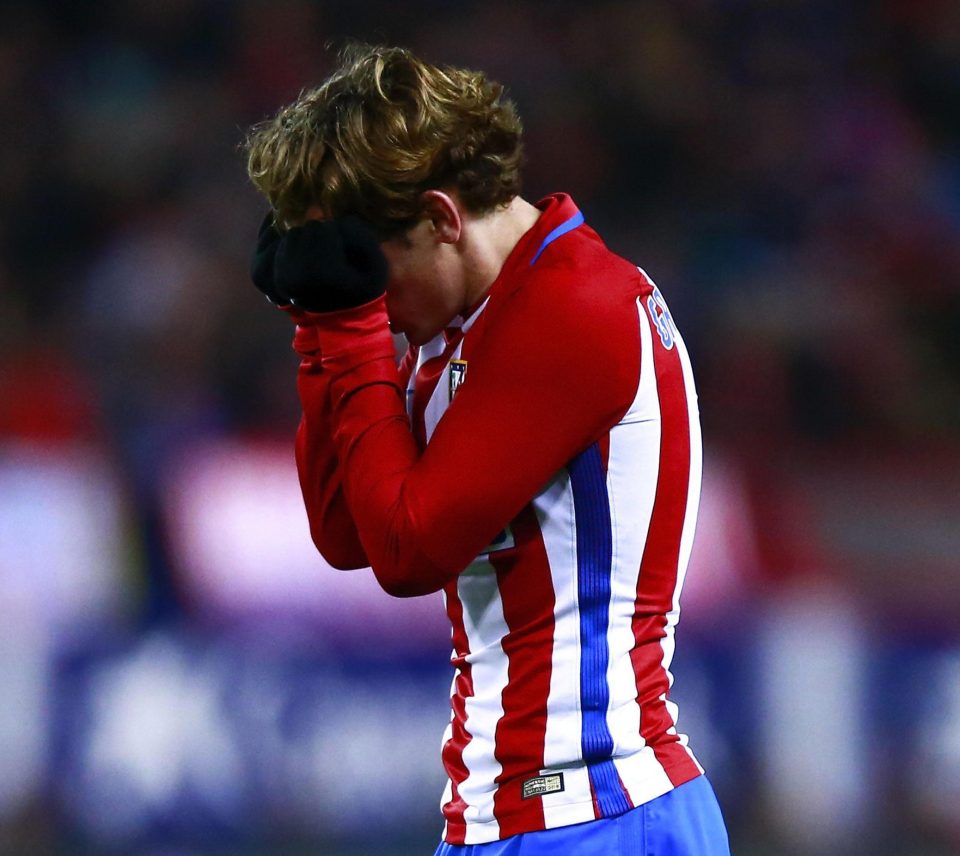 Antoine Griezmann is growing frustrated with life at Atletico and is now ready to move on