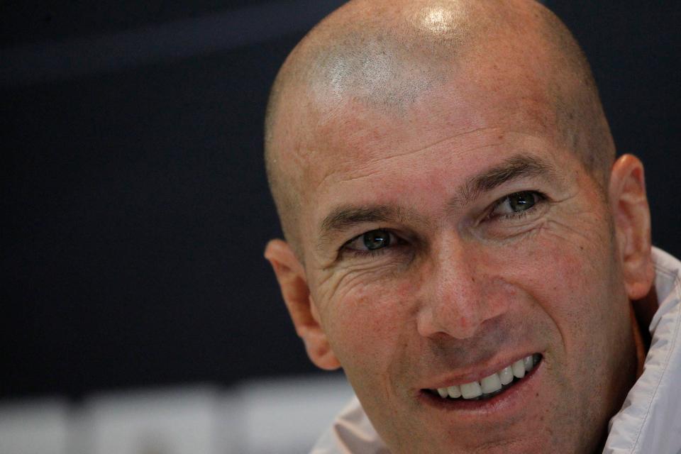  Real Madrid boss Zinedine Zidane wants to sign a playmaker with 'Barcelona DNA'