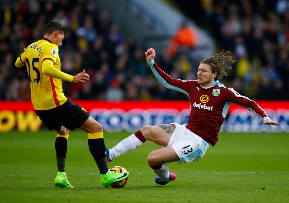  Jeff Hendrick saw red after a two footed lunge on Jose Holebas