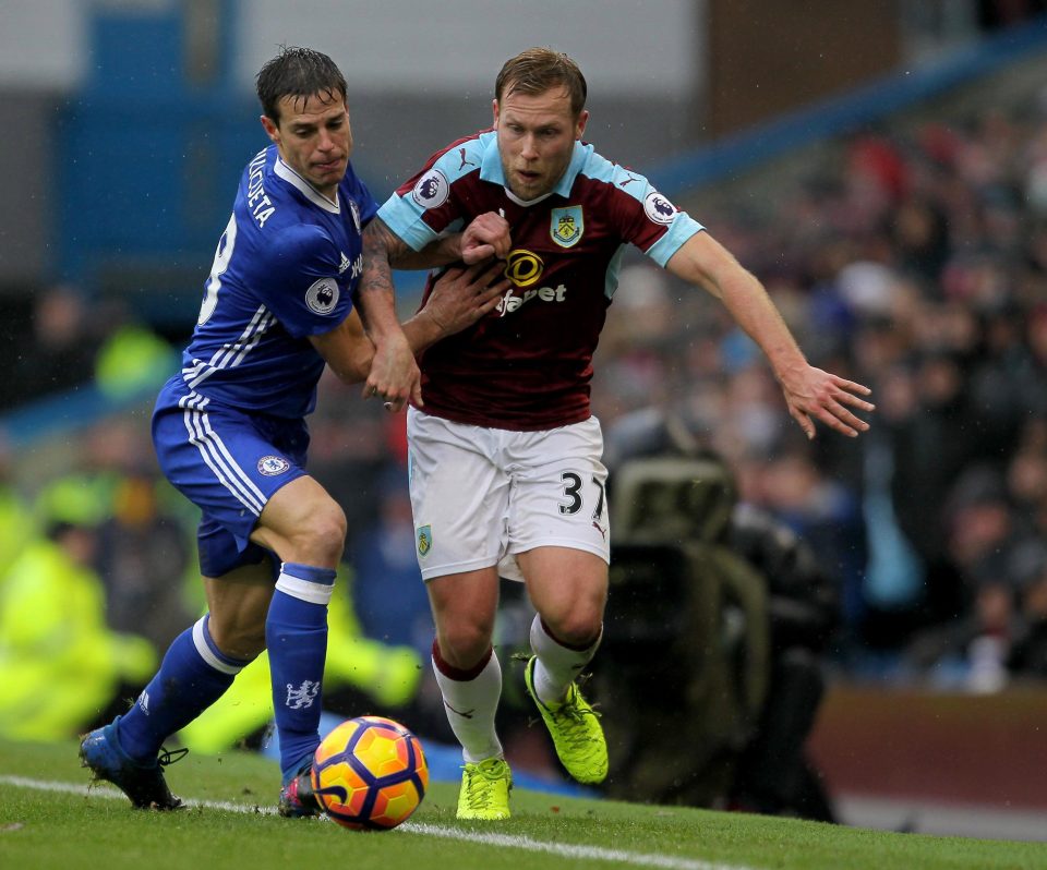  Azpilicueta thwarts Burnley's Scott Arfield during his ultra-consistent term