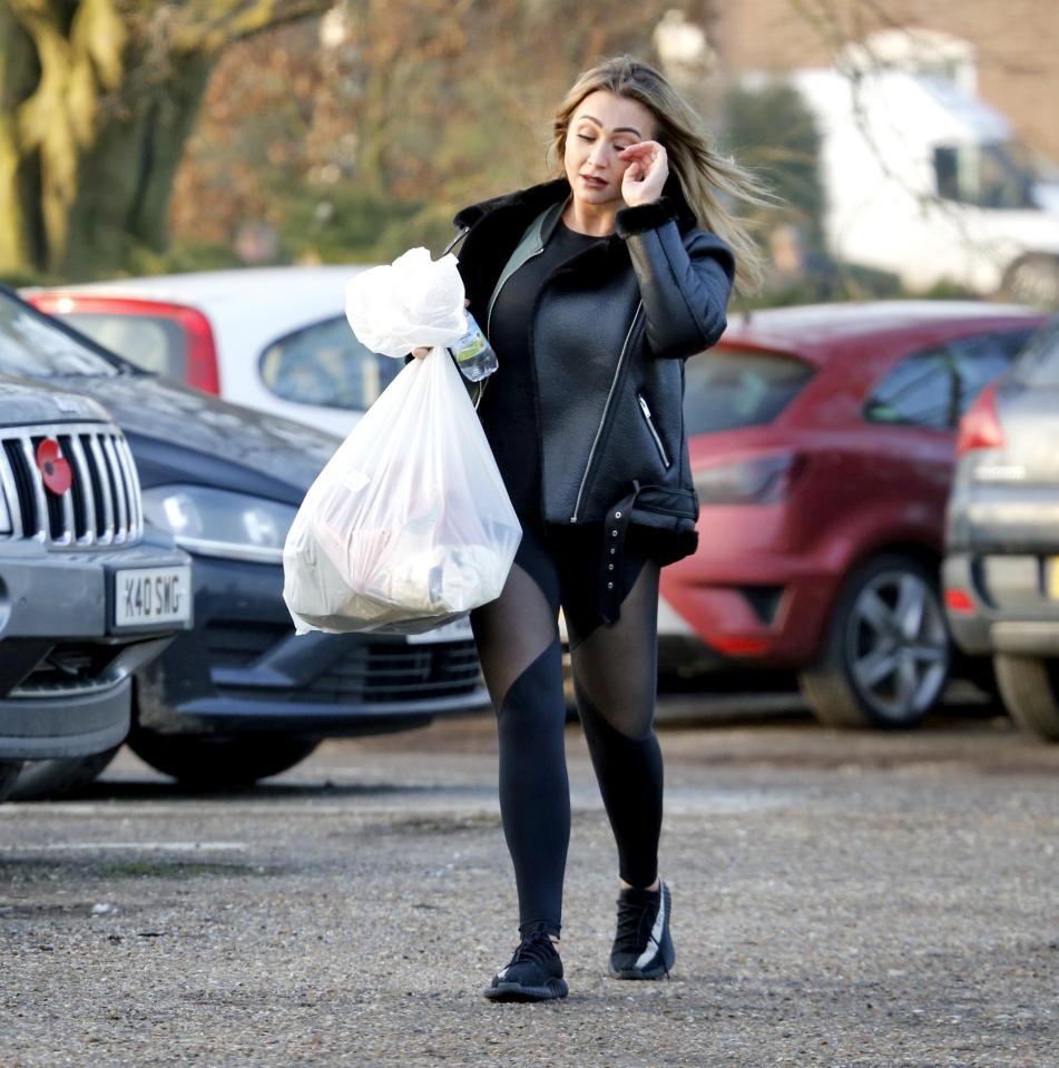  Joey made sure he spoilt Lauren rotten with gifts on the special day