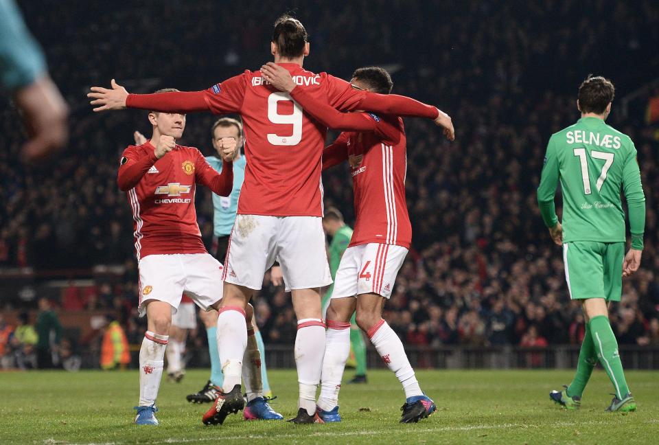  The United team celebrate Ibrahimovic's second goal