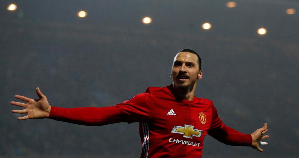  Zlatan Ibrahimovic netted the winner as United came from behind to beat Blackburn 2-1