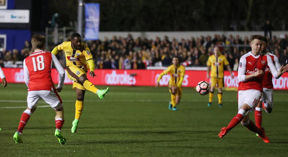  Roarie Deacon's strike from 25 yards out smashed the crossbar