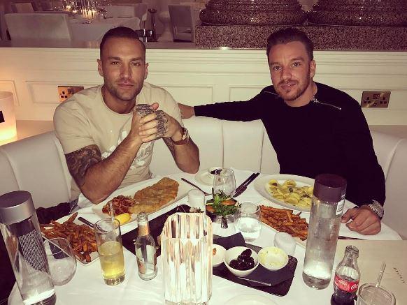  Calum Best and Jamie O'Hara enjoyed a meal for two last night