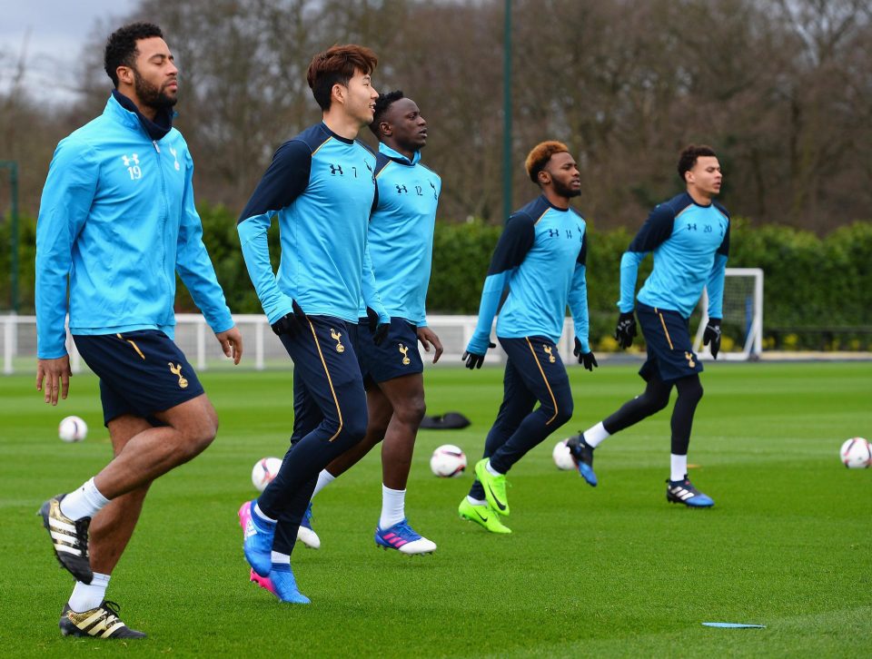 All together now...Spurs players jump to it