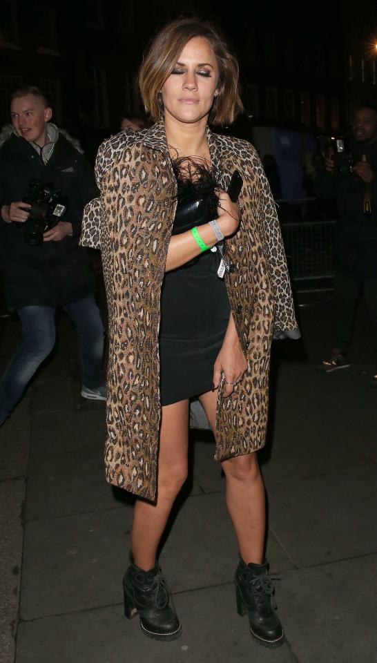  Caroline Flack wrapped up in leopard-print