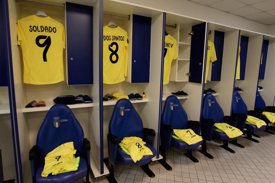 The Villareal dressing room tonight is somewhat plainer than Roma's one