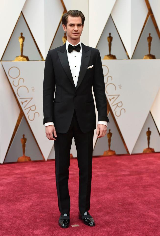  Nominated actor Andrew Garfield opted for a classic black suit