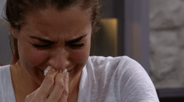  Carly sobbed as she revealed she didn't think she was a good mum