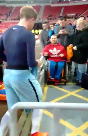  De Bruyne had spotted a fan in a wheelchair just by the tunnel