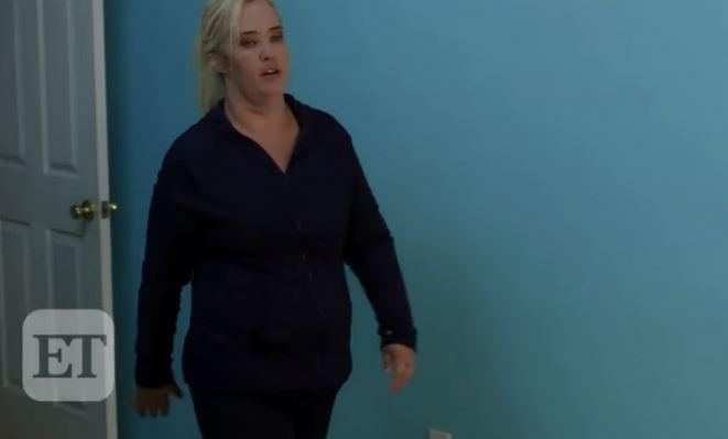  Mama June shows off her trim new figure in the latest episode